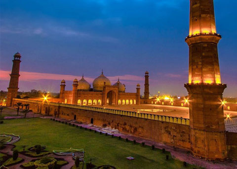 Cheap flights to Lahore